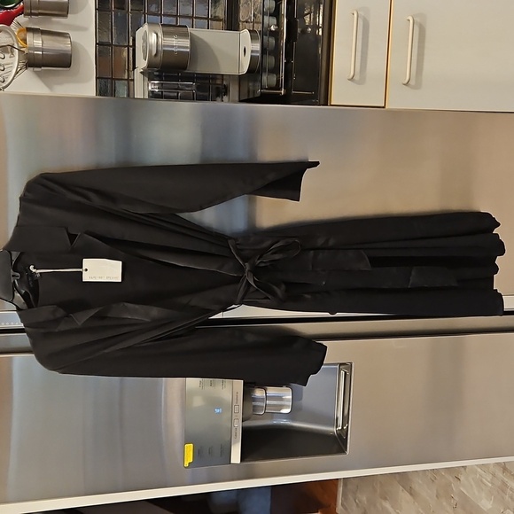 💕BAREFOOT DREAMS💕 Washed Satin Notch Collar Robe ~ Black Large L NWT - Picture 7 of 14